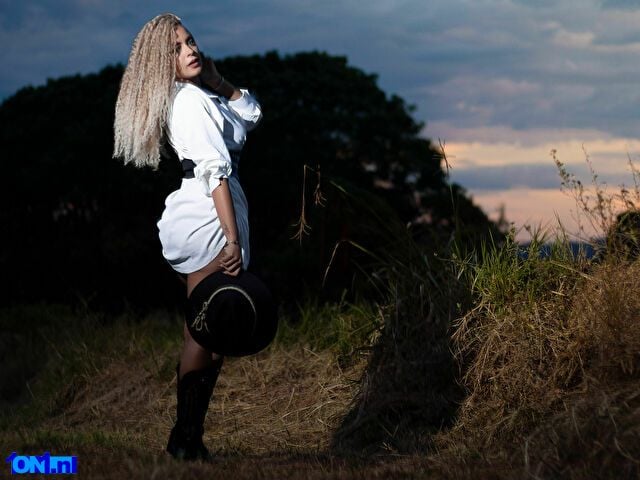 ChantallMilan foto 32