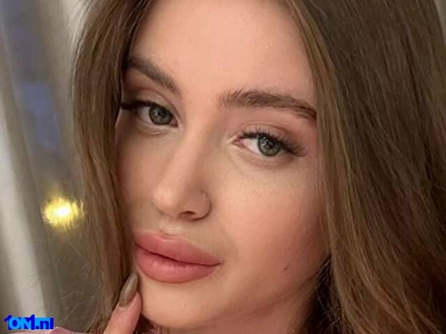 ChloeSpark preview 1