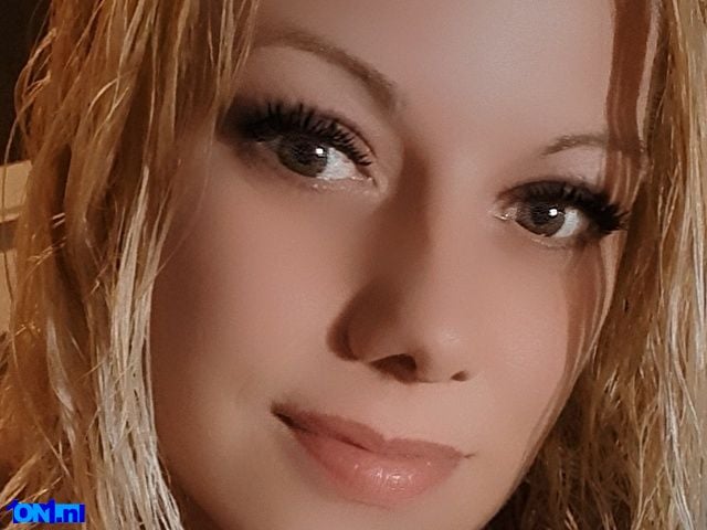 Geilblondje preview 4