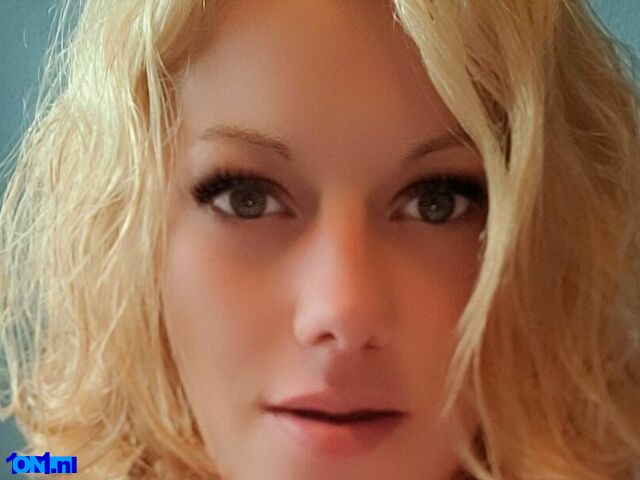 Geilblondje preview 1