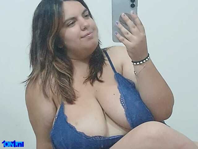 HugeTitties preview 4