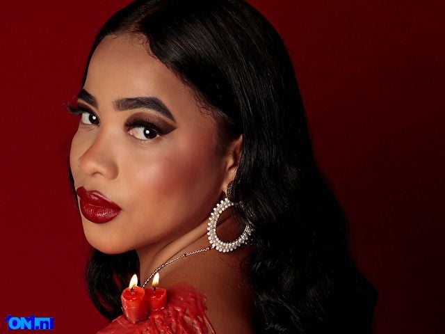 KarlaBelucci foto 37