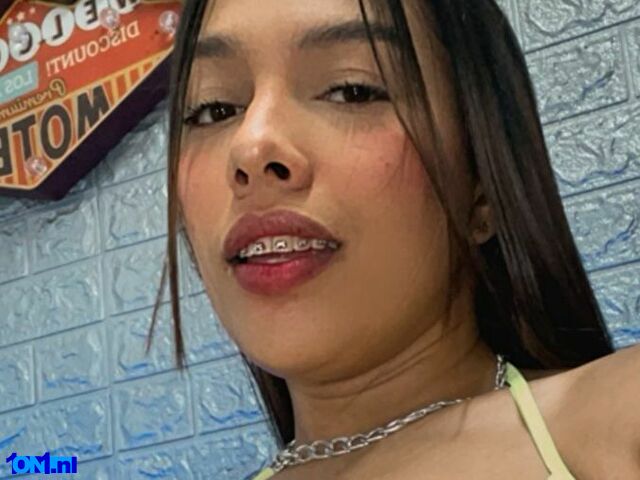 LauraGreen preview 1