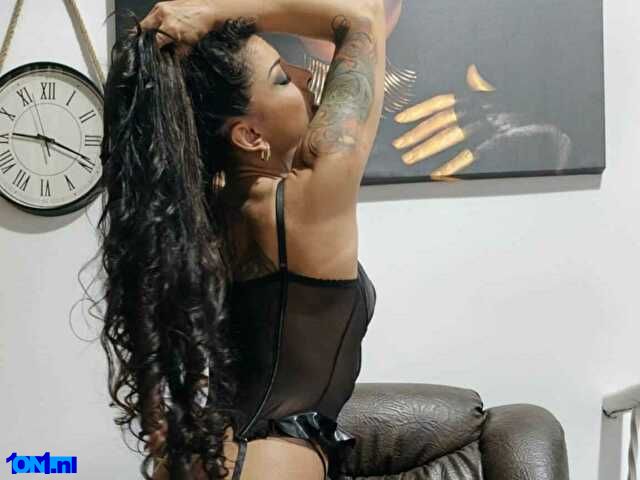 ReinaDelRey preview 1