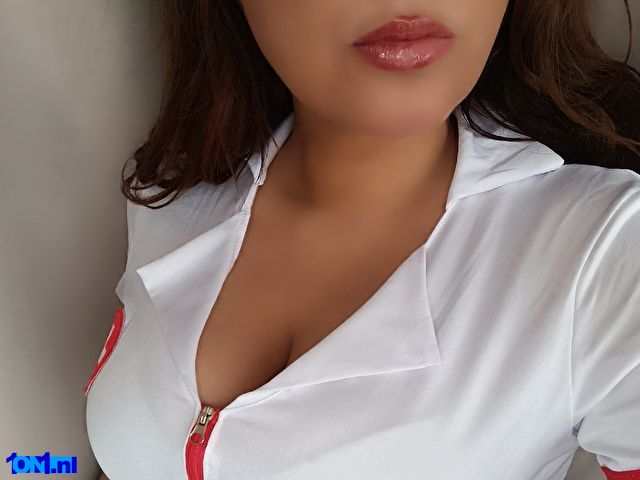 sunnyMarelyn preview 1